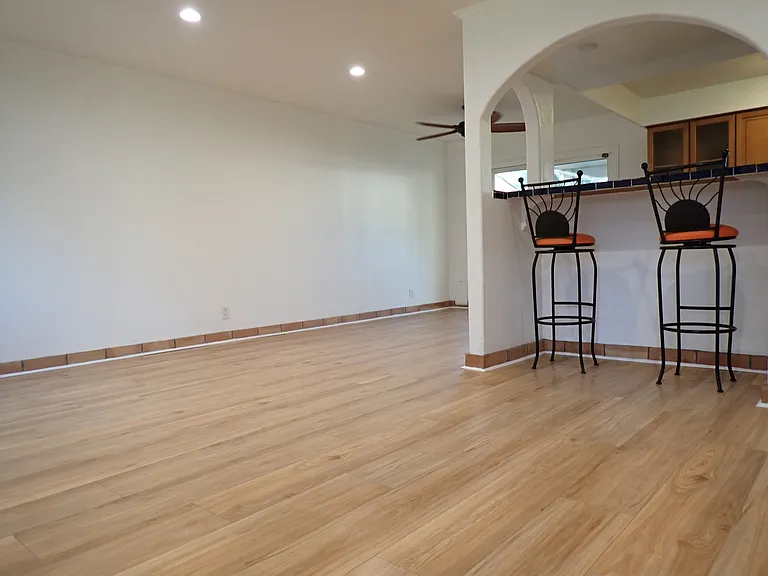10156 Holburn Dr — Photo 5