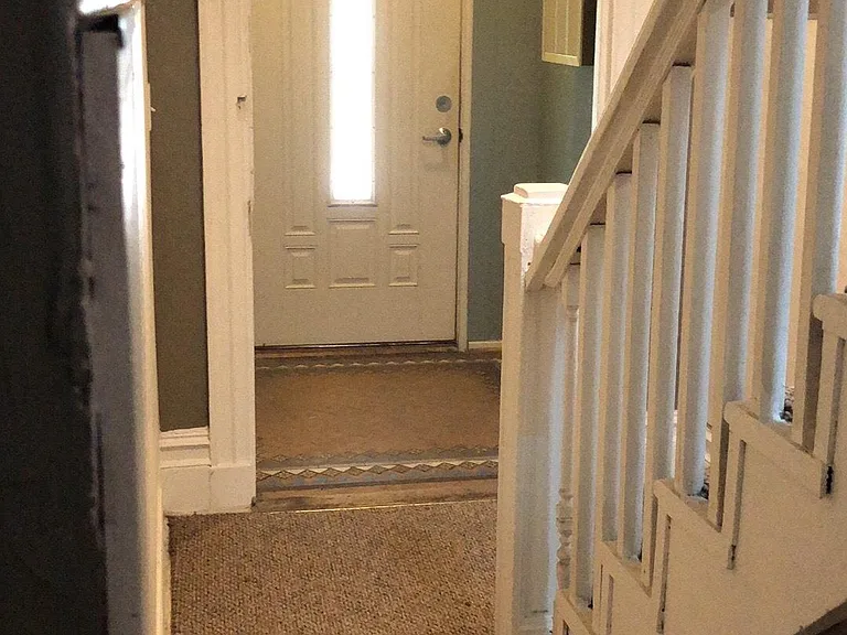 912 Ivy St #1 — Photo 2