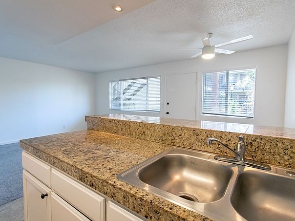 5th image of 73355 Guadalupe Ave APT B