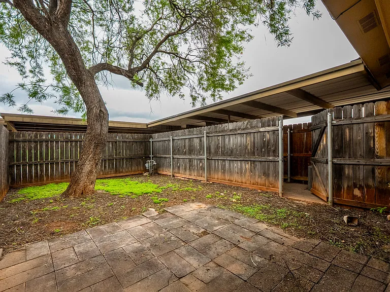 4535 Bermuda Dr — Photo 28