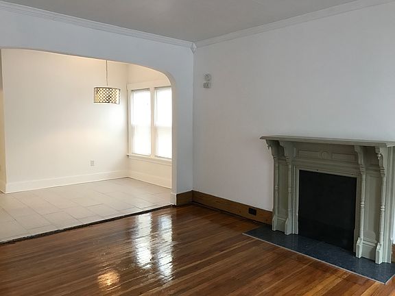 4th image of 45 Fairchild Pl
