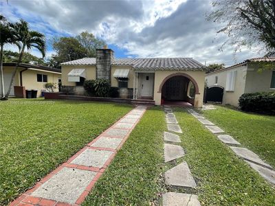 720 Madeira Ave, Coral Gables, FL, 33134