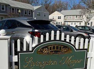 2 Livingston Mnr, Dobbs Ferry, NY 10522