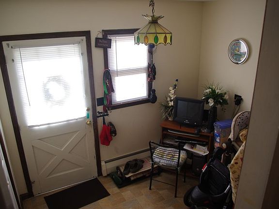 MUD ROOM/COMP. ROOM