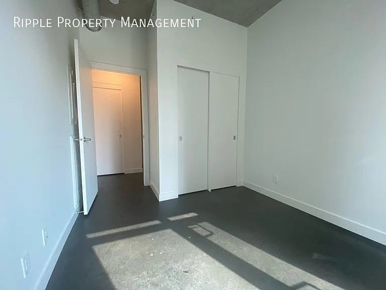 624 8th Ave SE #402 — Photo 11