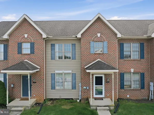 1920 Powell Dr, Chambersburg, PA 17201
