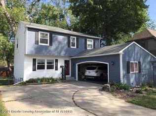 832 Kent St, Portland, MI 48875