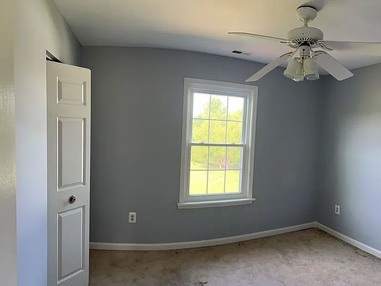 8230 Lincoln Dr — Photo 6