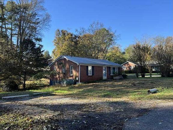 3rd image of 110 Atkinson Hts