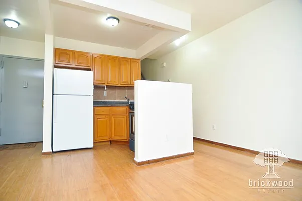 Rented by Brickwood Realty | media 5