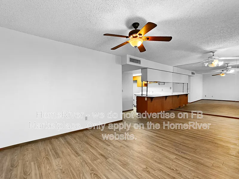 1957 Mesquite Ave #9