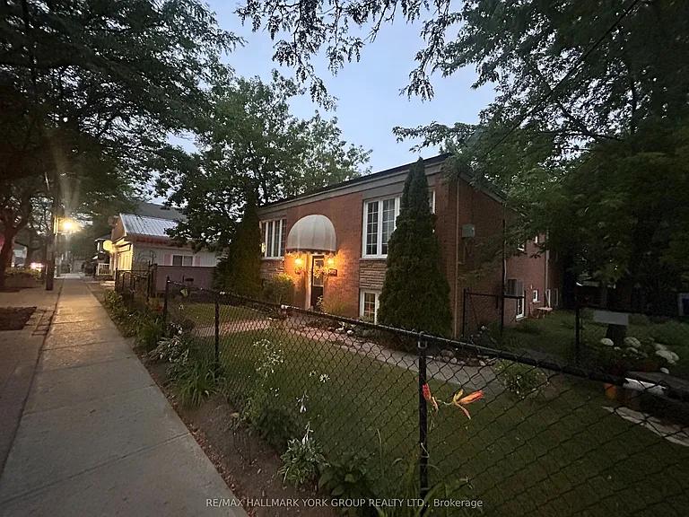 948 Lake Dr E #101 — Photo 3