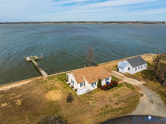5th image of 998 Fort Lowry Ln