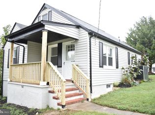 22 Hazel Ave, Halethorpe, MD 21227