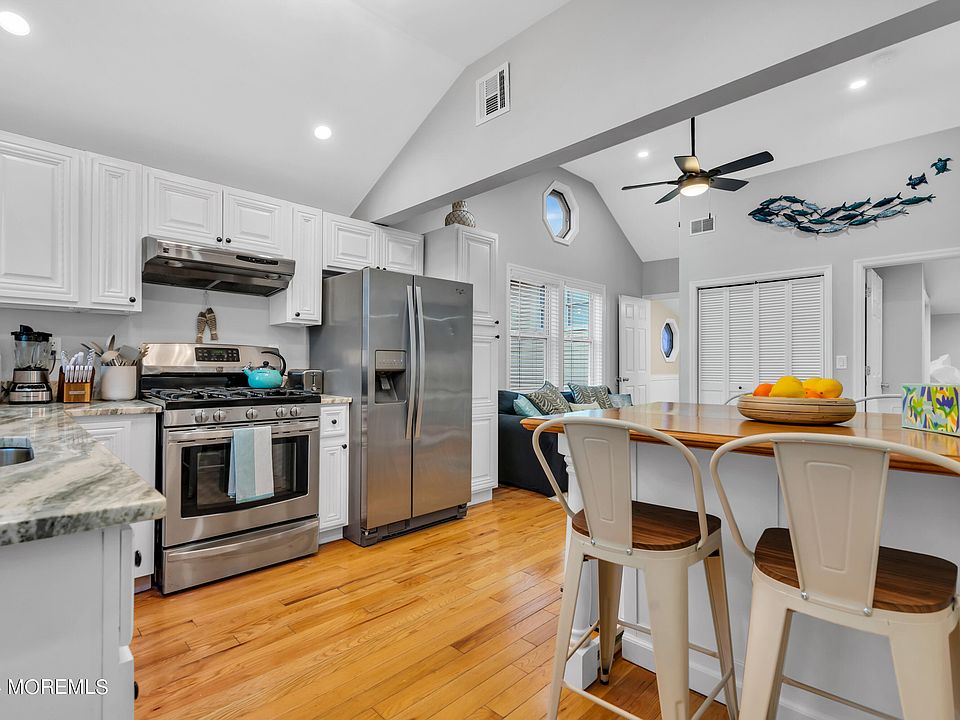 324 Sumner Ave Seaside Heights NJ Zillow