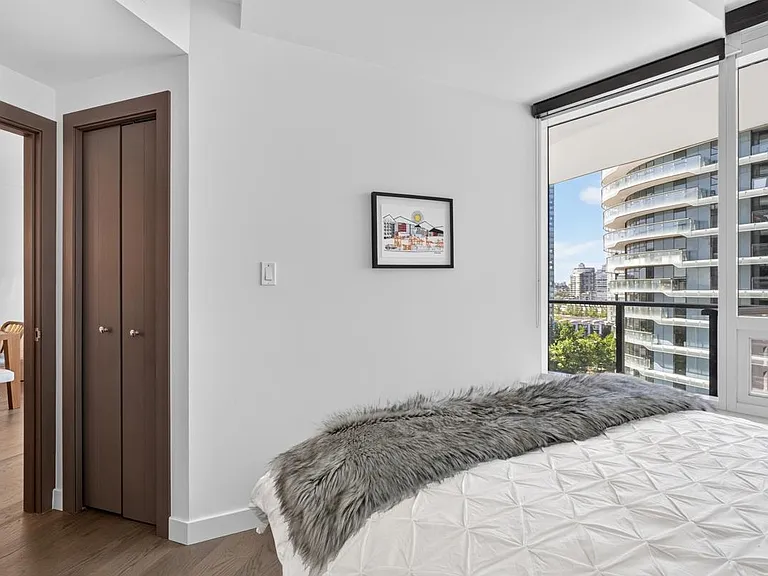 68 Smithe St #1110 — Photo 19