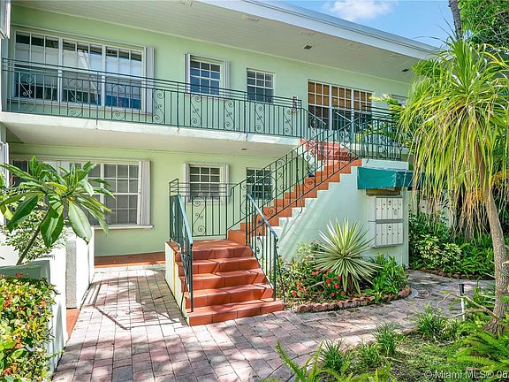 5th image of 8620 Byron Ave #86206A