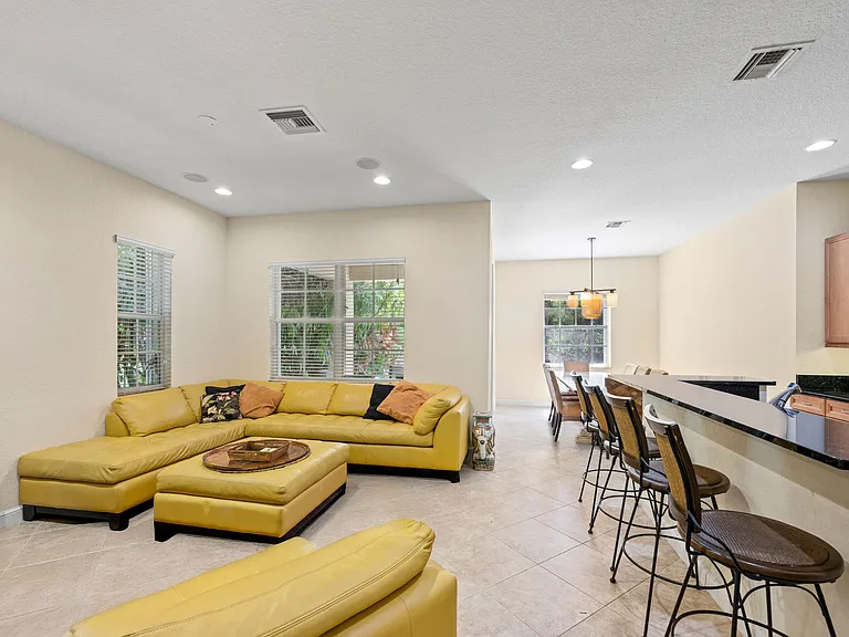 1043 Vintner Blvd — Photo 25