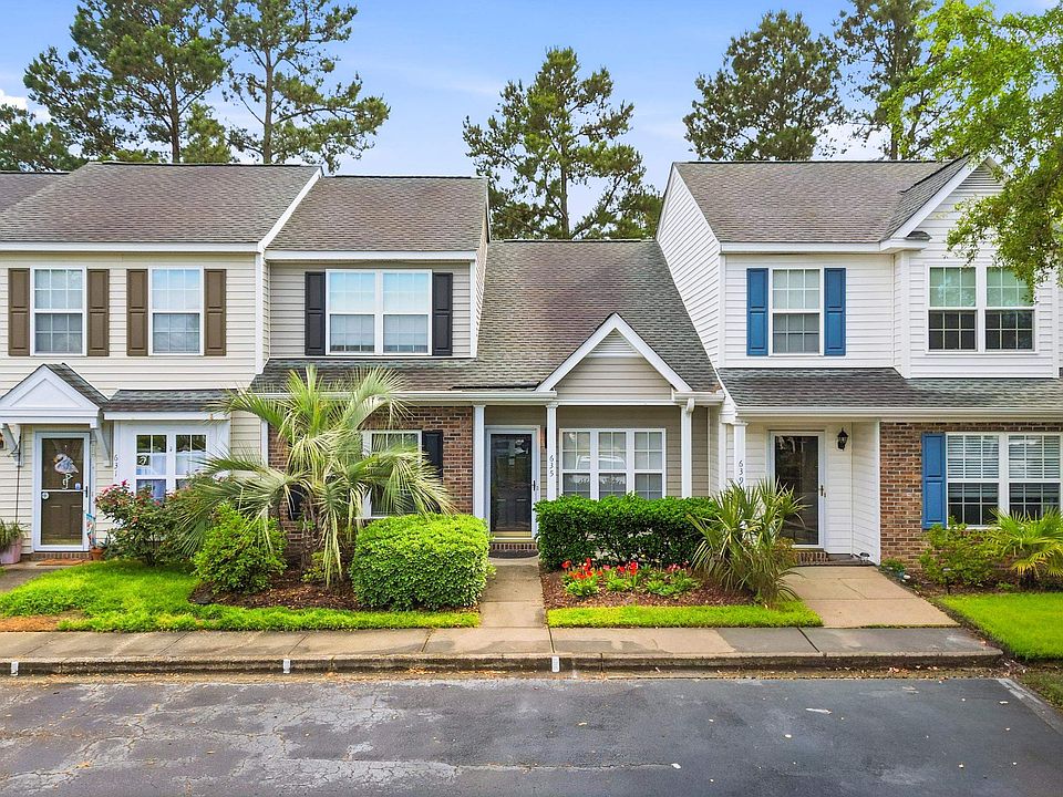 1st image of 635 Wilshire Ln. #635