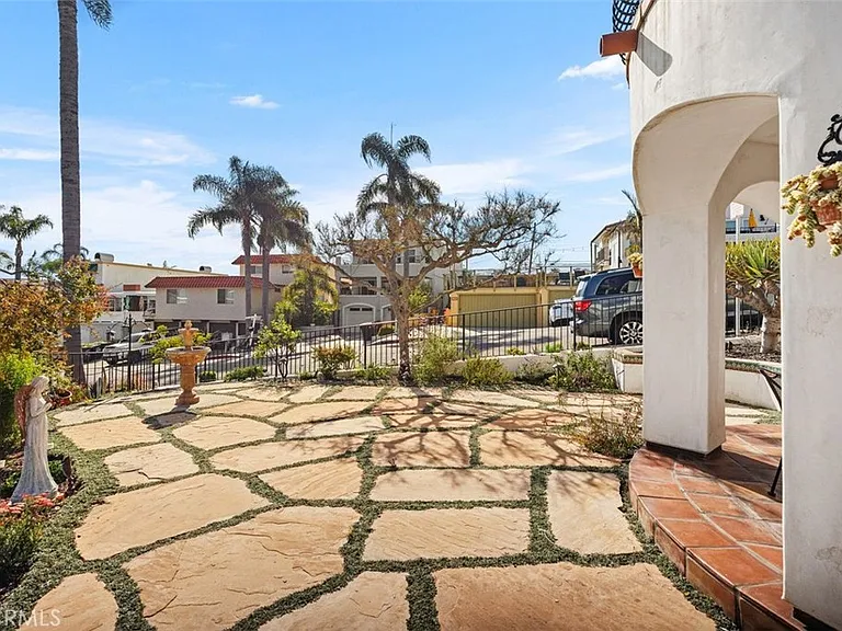 240 Avenida Rosa #B — Photo 30