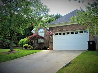 2185 Smith Harbour Dr, Denver, NC 28037