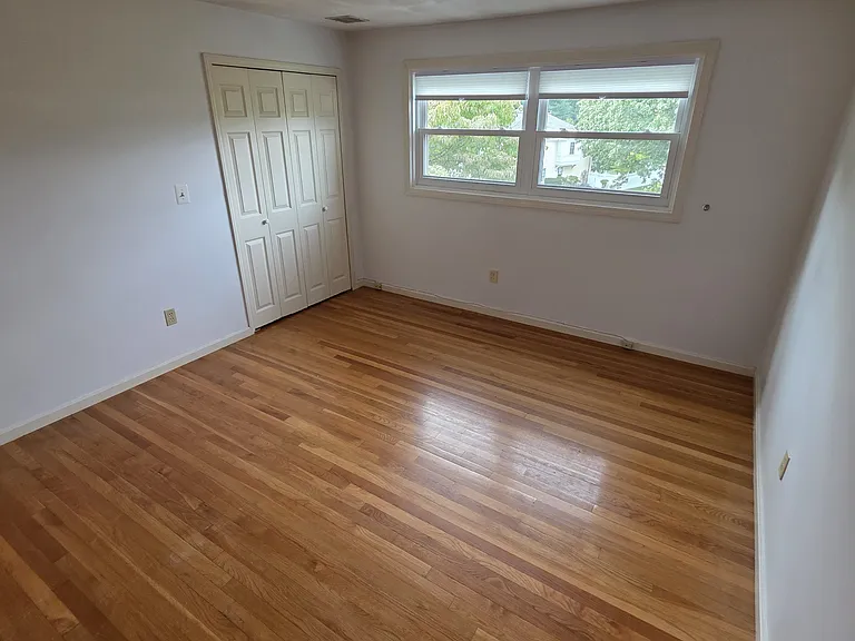 3rd bedroom 2nd floor
