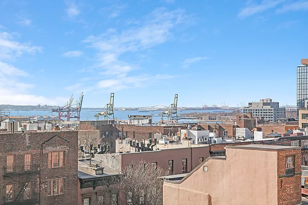 Rented by Mirador Real Estate | media 17