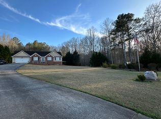 3910 Pineybrook Dr, Loganville, GA 30052