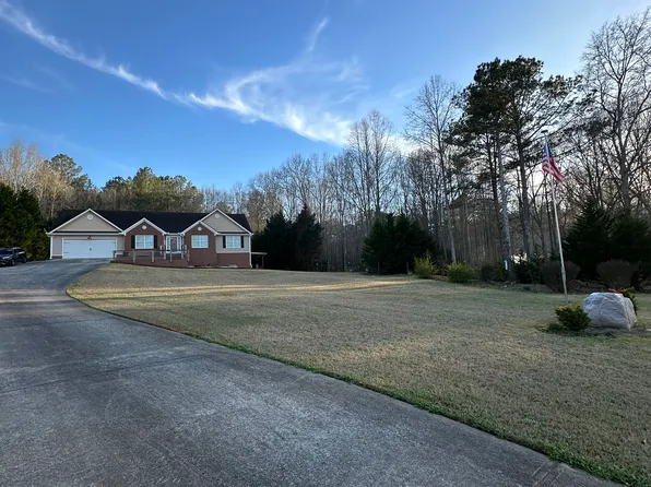 3910 Pineybrook Dr, Loganville, GA 30052