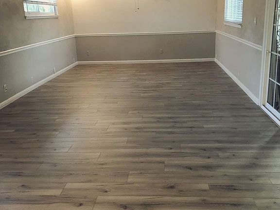 3rd image of 3385 Thompson Ave
