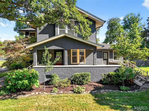 735 Oakway Pl, Saint Louis, MO 63122