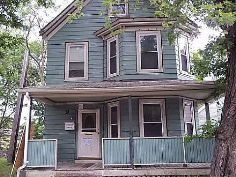 2nd image of 9 Chamberlain St