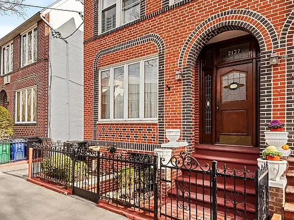 2137 East 1st Street image 1 of 9