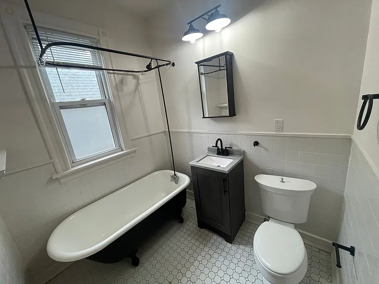 2045 N Hubbard St #45-47 — Photo 9