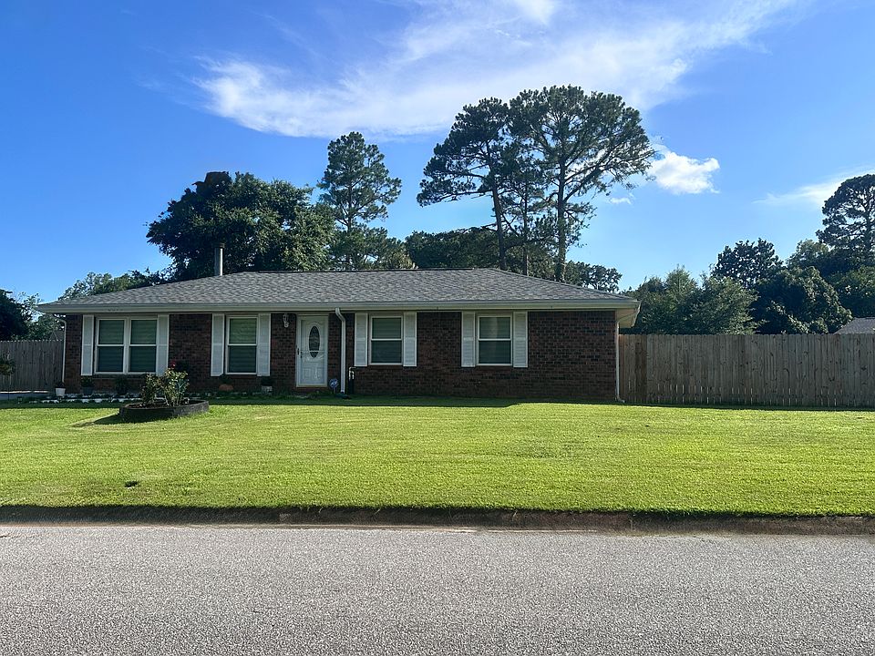 1st image of 8645 Kingfisher Ln