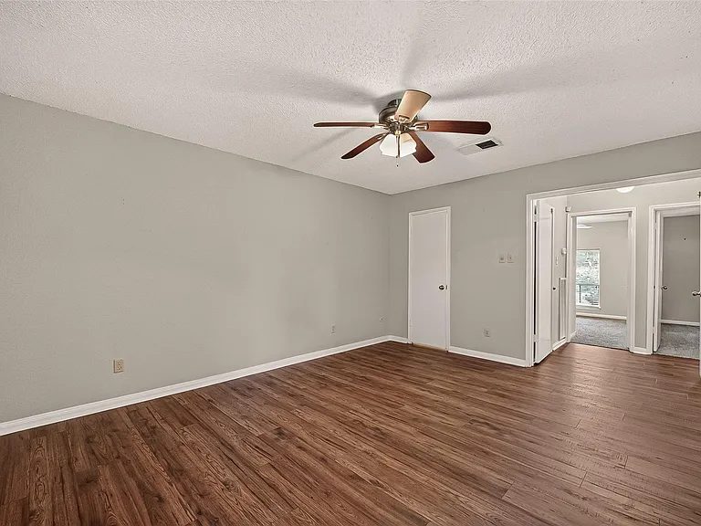 16451 Cavendish Dr — Photo 26