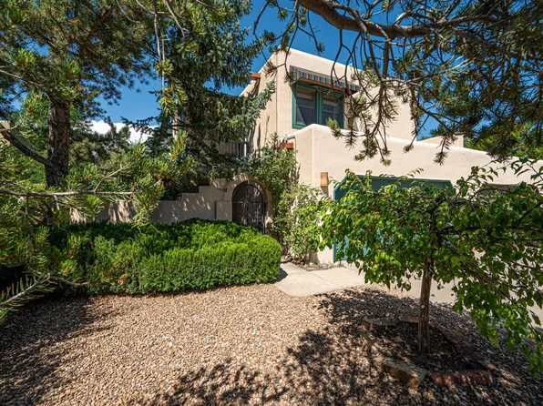 2965 Camino Piedra Lumbre, Santa Fe, NM 87505