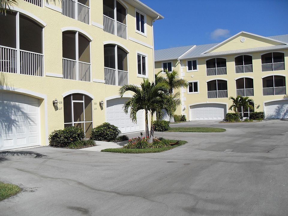 1st image of 301 Copeland Ave S #108