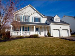 15 Cardinal Way, Raritan, NJ 08869