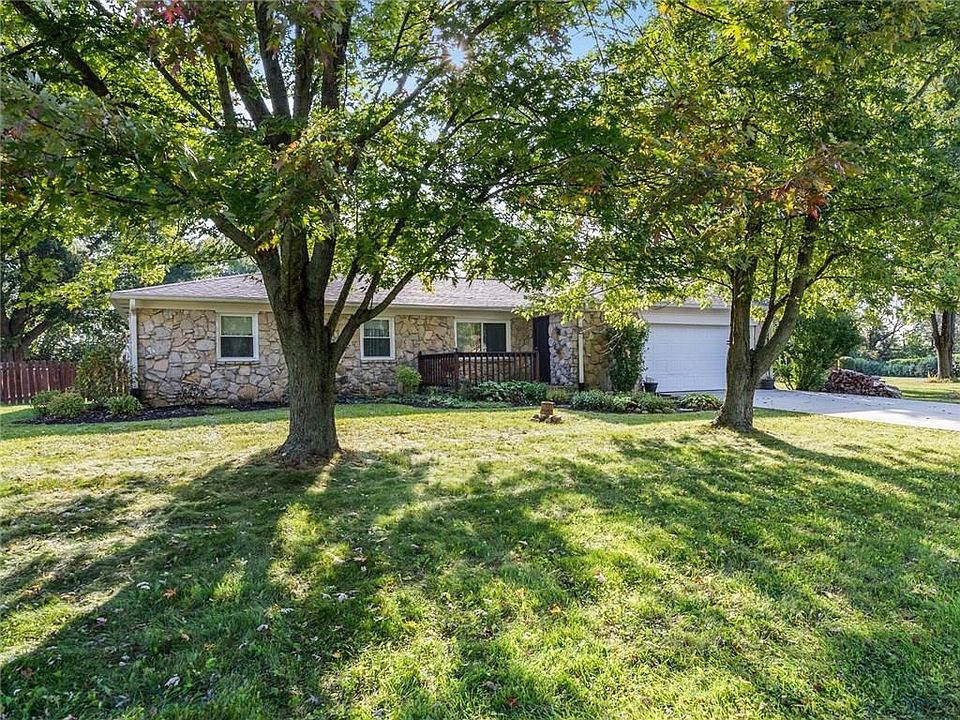 1st image of 18915 Crestview Ct