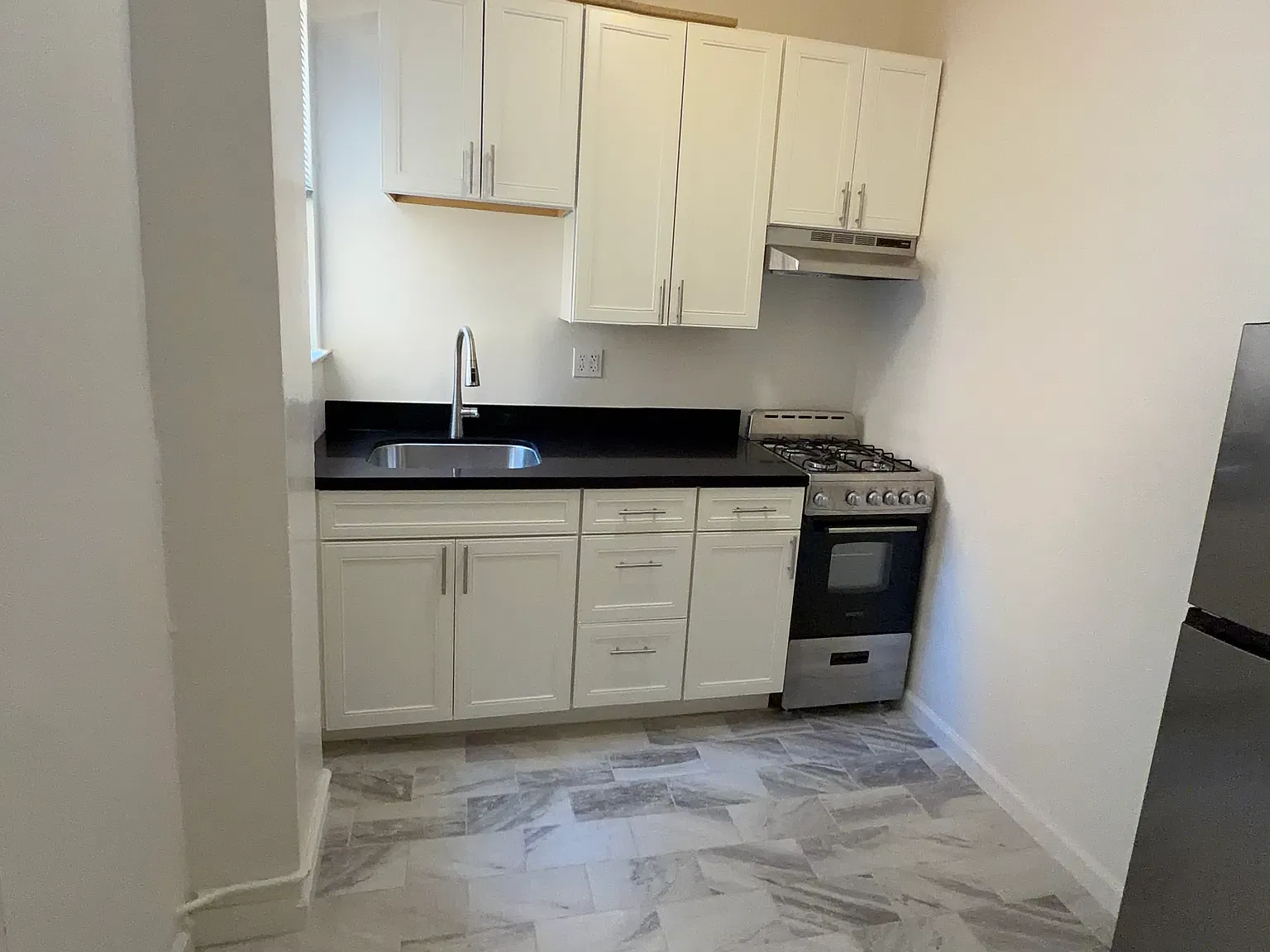 Studio, 375 sqft, $2,000 — Photo 3