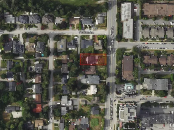 520 Blue Mountain St, Coquitlam, BC V3J 4P7