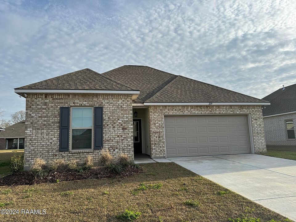 1st image of 209 Wild Cherry Ln