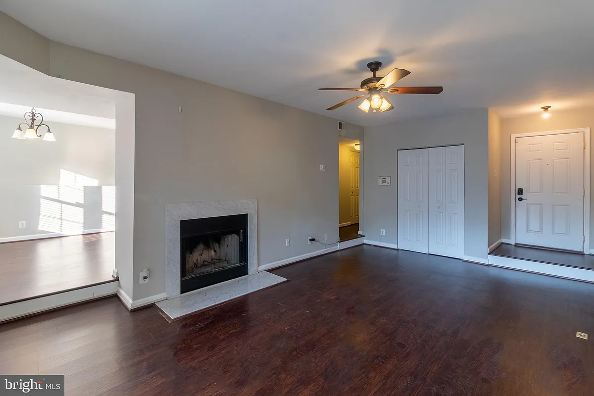 Building Photo - 35 Pickering Ct #2