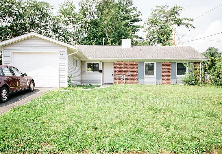 17 Snowdon Ln — Photo 1