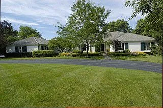 1789 Prestwick Dr photo 1