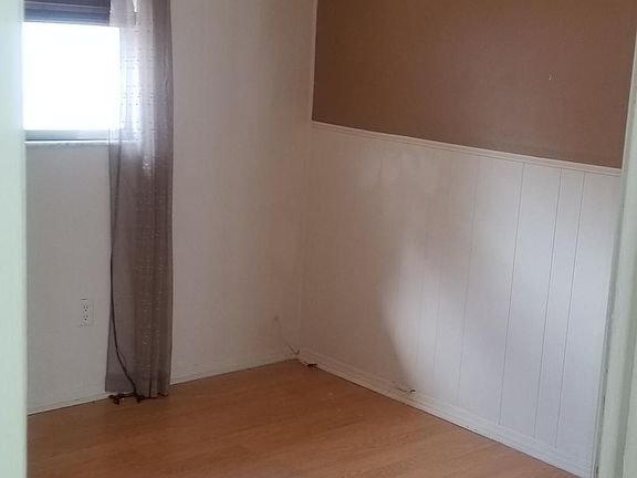 1st bedroom