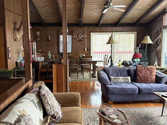 3rd image of 773 Oberdorf Road