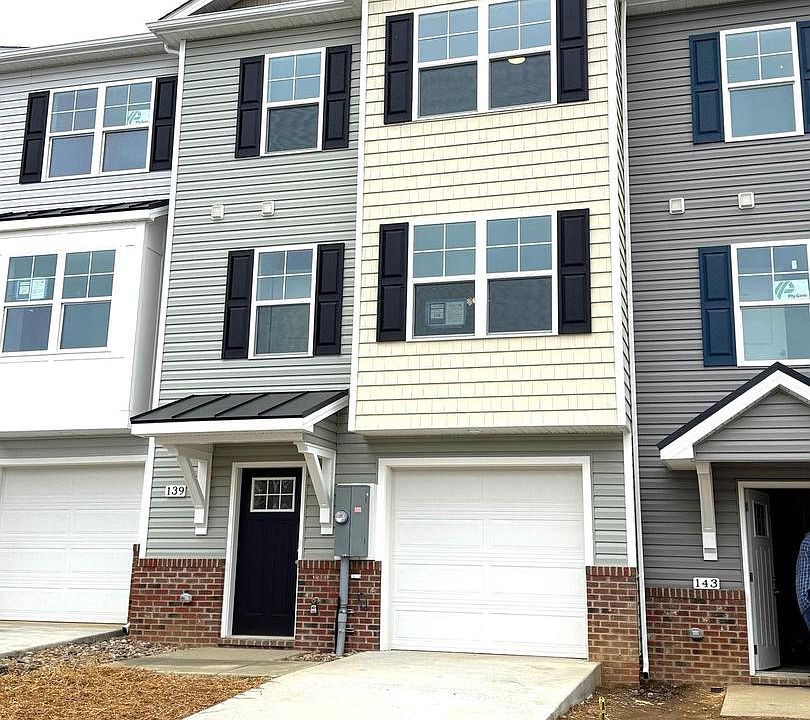 1st image of 139 Olga Dr