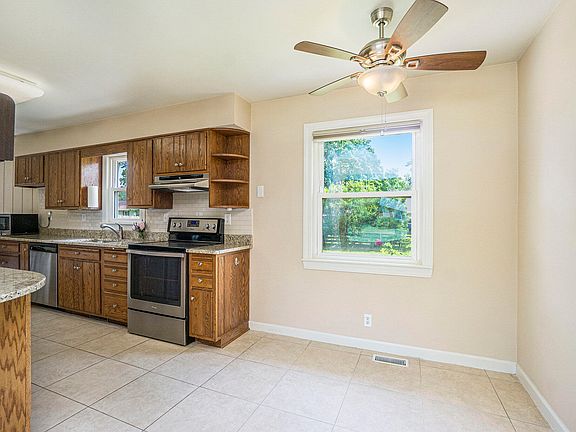 5th image of 6037 Cypress St